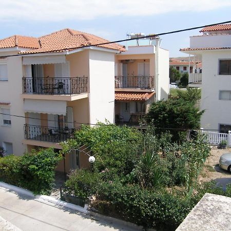 Efi Apartments Мирина Екстериор снимка