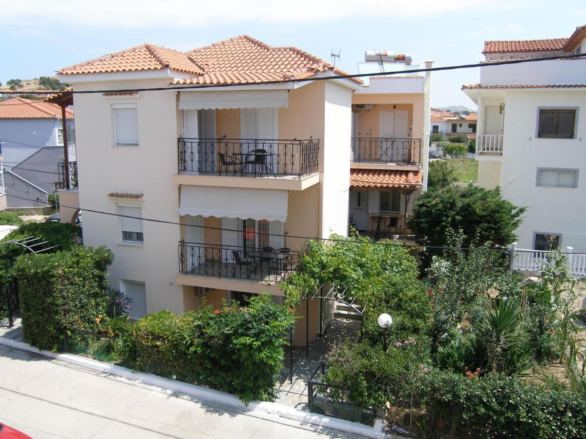 Efi Apartments Мирина Екстериор снимка