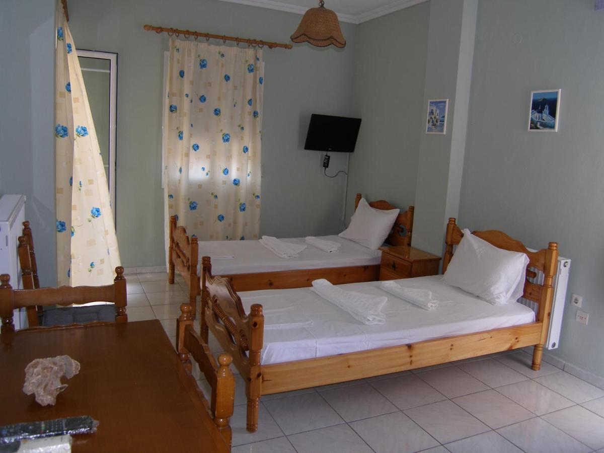 Efi Apartments Мирина Екстериор снимка