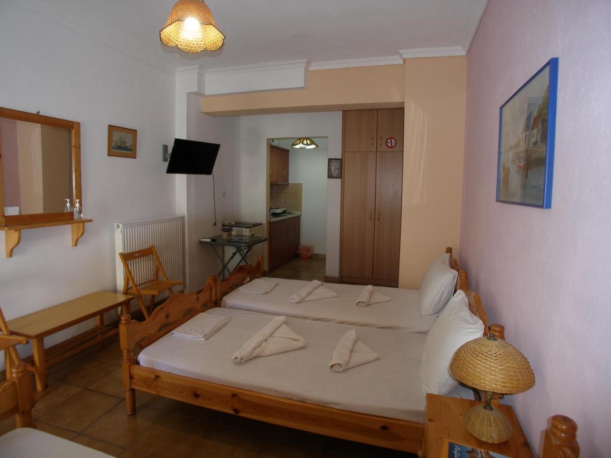 Efi Apartments Мирина Екстериор снимка